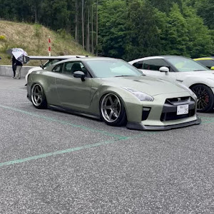 NISSAN GT-R R35