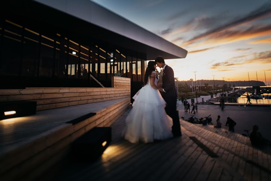 Wedding photographer Maksim Dubovik (acidmax). Photo of 29 September 2019