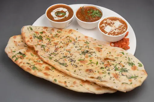 Stuffed Aloo Naan Thali