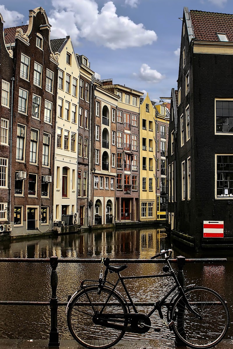 Amsterdam di LaMony