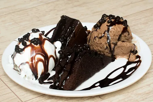 Brownie With Ice Cream
