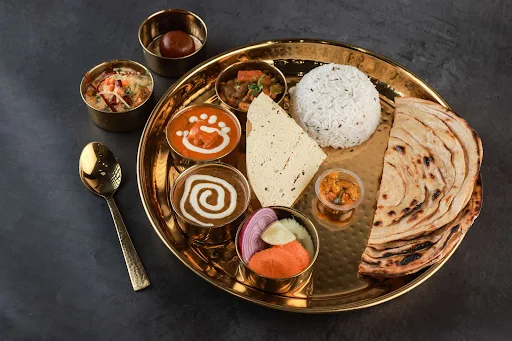 Nawabi Deluxe Thali