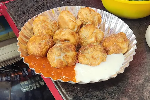 Veg Fried Momos [10 Pieces]