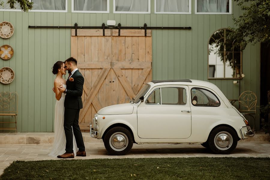 Fotografo di matrimoni Craciun Rares (rarescraciun). Foto del 25 novembre 2023