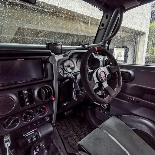 ラングラーアンリミテッド Jk38lのjeep 四駆 ラングラー アメ車 ステアリング交換に関するカスタム メンテナンスの投稿画像 車 のカスタム情報はcartune