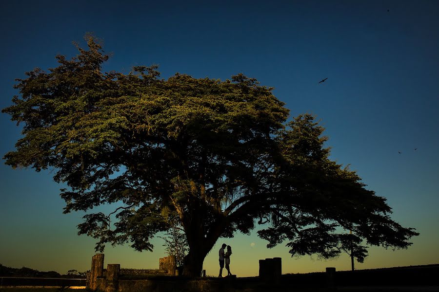 Bryllupsfotograf Ednaldo Bispo (bispo). Bilde av 8 juni 2015