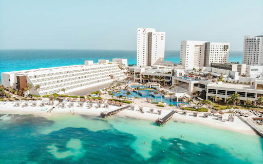 Beachfront Hotel screenshot 1