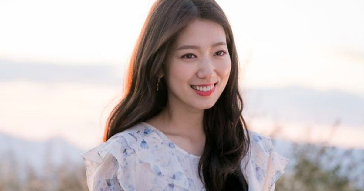 Park Shin Hye Is A Seabound Beauty In Enchanting Photo - Koreaboo