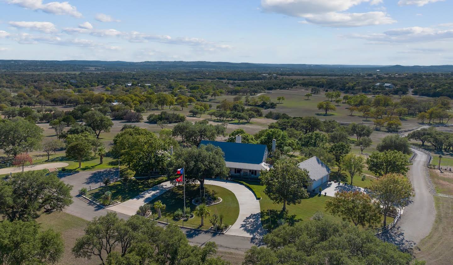 Corps de ferme avec jardin Center Point