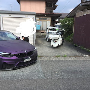 M4 クーペ F82