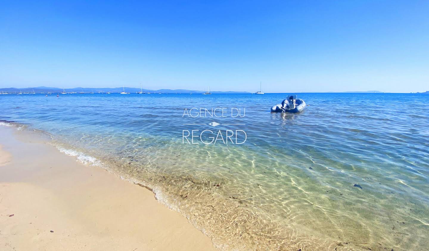 Propriété en bord de mer avec jardin La capte