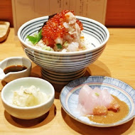 日本橋海鮮丼辻半 微風信義店