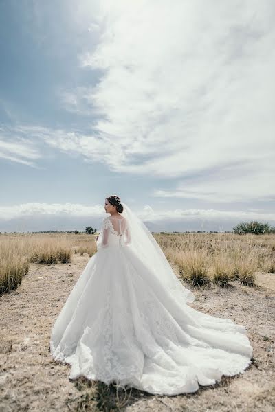 Fotógrafo de casamento Ermek Zhenishov (ermek). Foto de 28 de novembro 2020