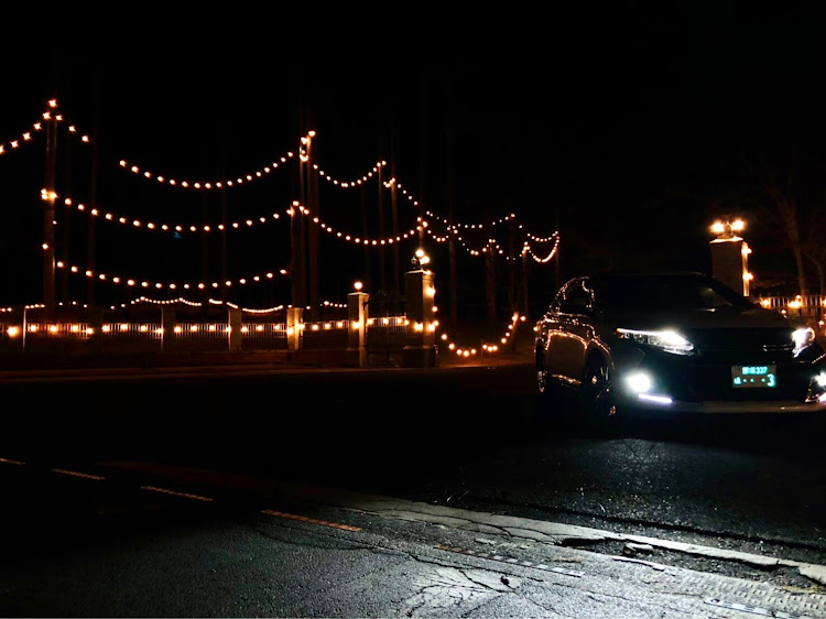 ハリアー G'sのイルミネーションと愛車・気になってた場所・ポートレート撮影・深夜写メに関するカスタム事例の投稿画像1枚目
