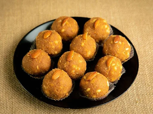 Panjeeri Dryfruit Laddu