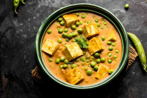 Matar Paneer