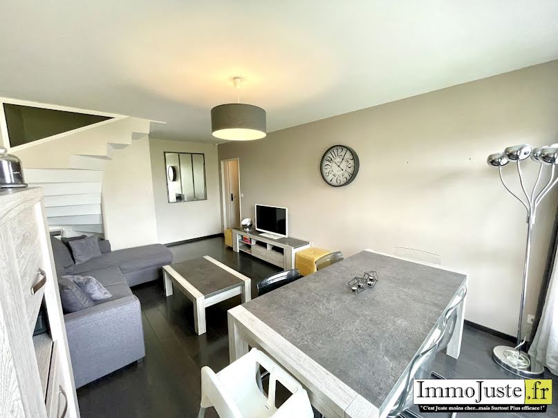 Vente duplex 4 pièces 77 m² à Elancourt (78990), 256 250 €