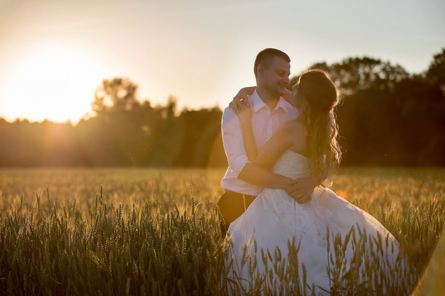 Fotografer pernikahan Magdalena Buldańczyk (mbfoto). Foto tanggal 6 Desember 2021