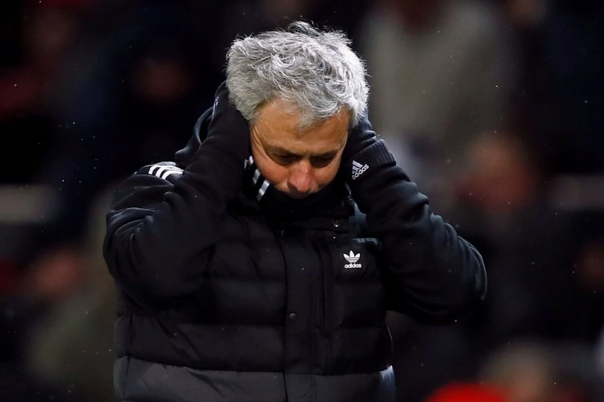 Mourinho lijkt paleisrevolutie te gaan doorvoeren bij United na debacle van zondag: "Moet ik hen op hun mooi gezicht, salaris of prijs selecteren soms?"