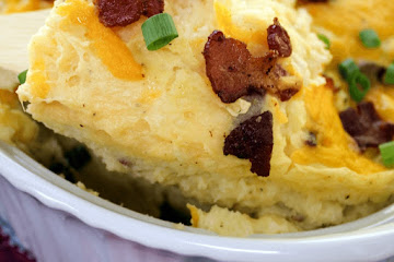 Cheesy Mashed Potato Casserole
