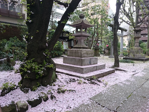 於岩稲荷田宮神社