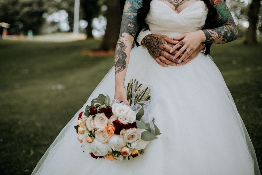 Fotografo di matrimoni Rebekah Molloy (rebekahmolloy). Foto del 30 dicembre 2019