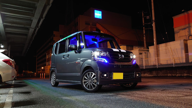 Nボックスカスタムの乃木坂46・一服中・洗車・ミラーバイザー・明日から仕事に関するカスタム事例の投稿画像1枚目
