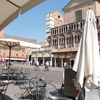 piazza trento trieste a ferrara di 