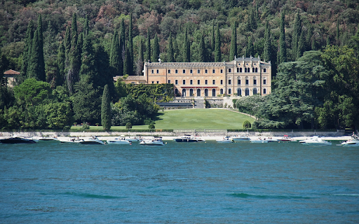 Castle and lawn Preview 1