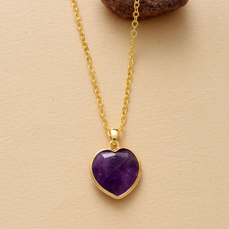 Title 5, Collier pendentif Love en pierre naturelle, sym...