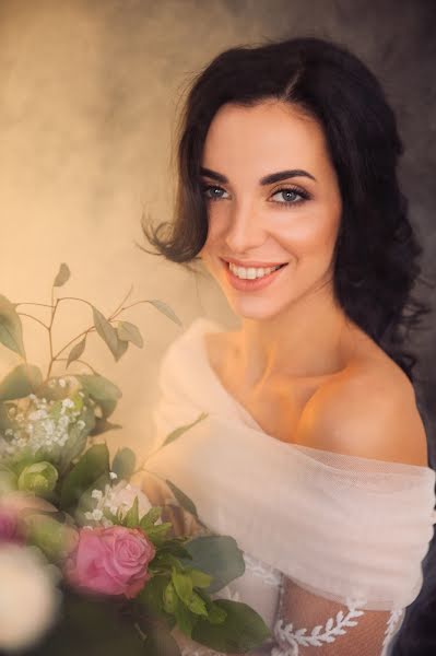 Fotógrafo de casamento Mariya Shalaeva (mashalaeva). Foto de 18 de abril 2017