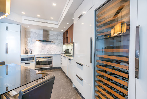 Apartment with terrace and pool 5