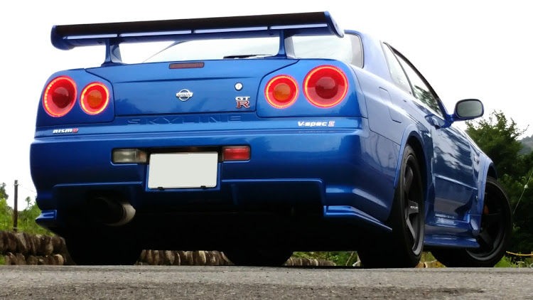スカイライン GT-RのNISMOエンブレム・スカイラインGT-R BNR34・team FS-R・出目金テール・夏のnismo祭りに関するカスタム事例の投稿画像13枚目