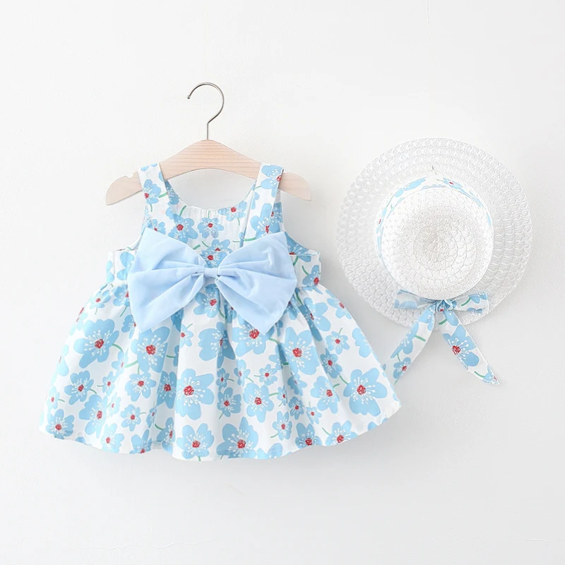 Robe sans manches westernisée pour enfants, idéale pour jouer et explorer. Un design confortable, parfait pour les tenues décontractées, avec liberté de mouvement. Stylée.