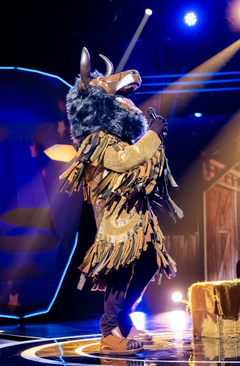 UFC world champ Dricus Du Plessis knocked everyone’s socks off as The Masked Singer SA’s Wildebeest.