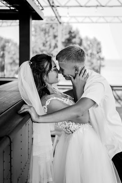 Fotógrafo de casamento Olena Ivashchenko (lenuki). Foto de 25 de outubro 2023