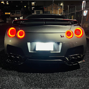 NISSAN GT-R R35