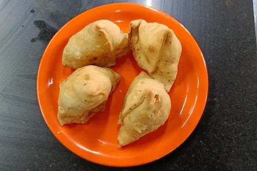 Veg Noodle Samosa [4 Pieces]