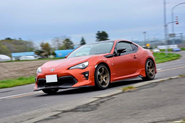 86のご無沙汰しております・誕生日・近況報告・オフ会・代車に関するカスタム事例の投稿画像1枚目