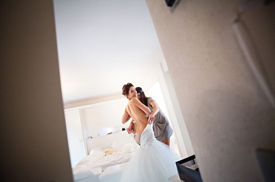 Wedding photographer Marco Nava (studio). Photo of 13 February 2014