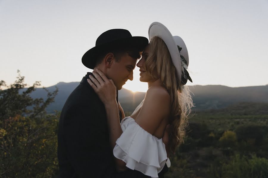 Fotógrafo de casamento Sergey Prokhorov (prokhorov-studio). Foto de 17 de setembro 2020