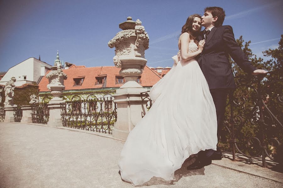 Wedding photographer Yulya Pushkareva (feelgood). Photo of 3 April 2013