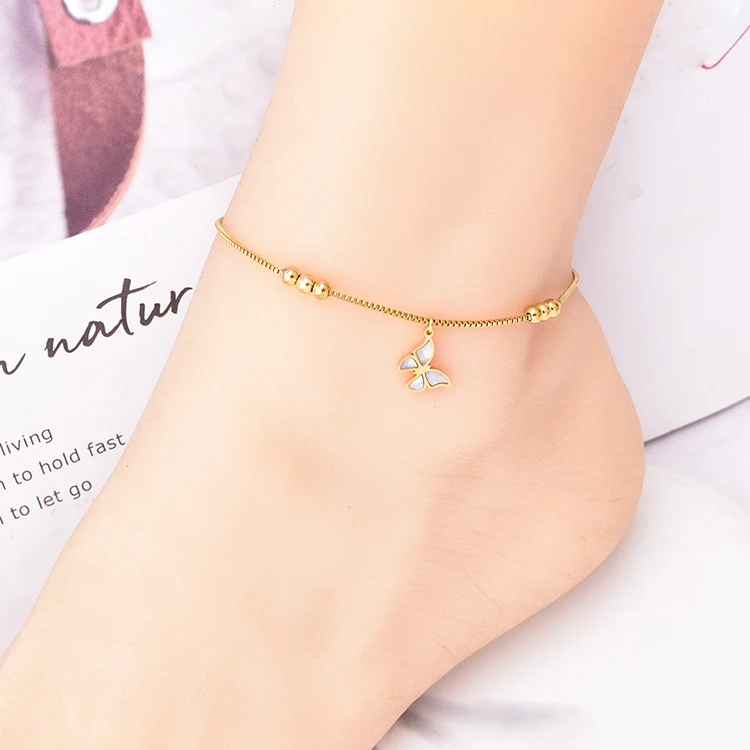 Adornos para pies con mariposas de fritilaria y circonitas verdes, sencillos y combinables, ideales para mujeres. Disfruta de la elegancia.