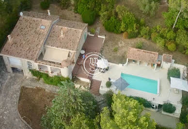 Villa with pool and terrace 9