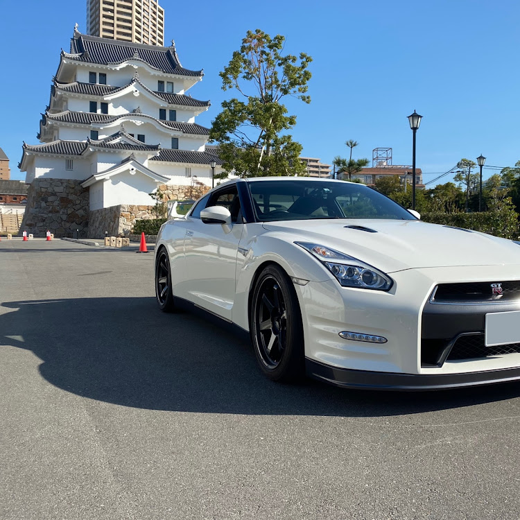 NISSAN GT-Rの新年のご挨拶に関するカスタム事例の投稿画像1枚目