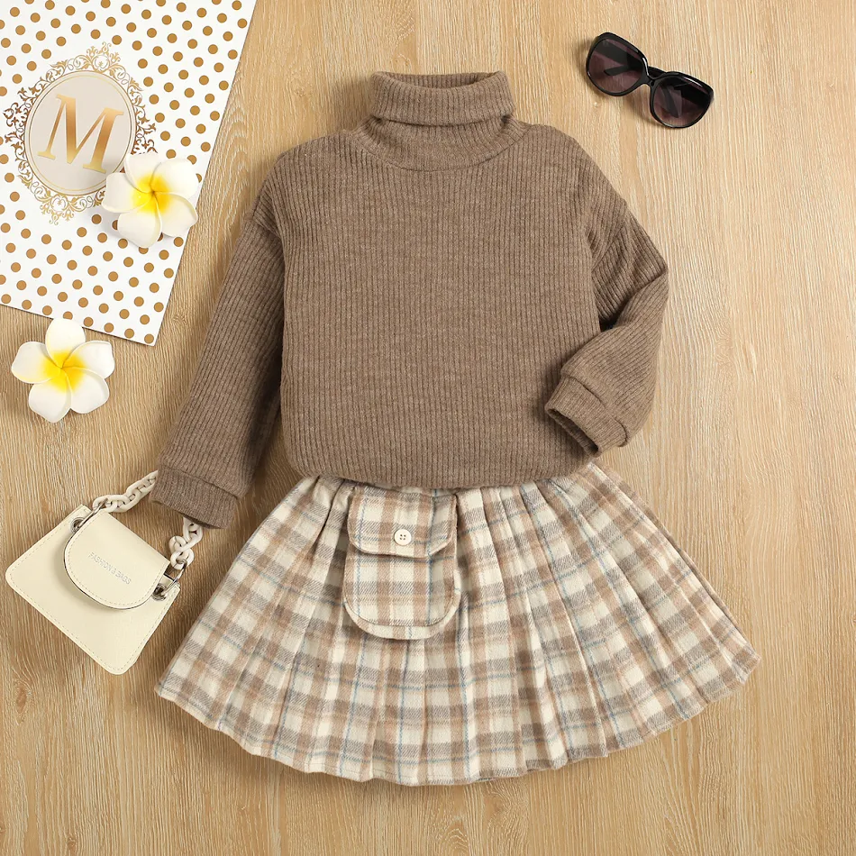 Pull en tricot à manches longues et col roulé pour fille. Chaud, confortable et élégant, idéal pour toutes les occasions et garde au chaud.