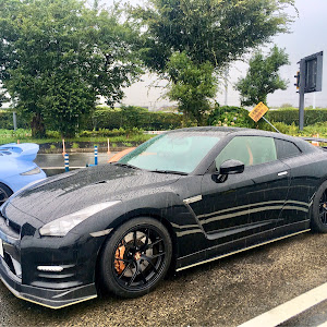 NISSAN GT-R R35