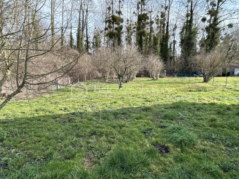 Vente terrain  682 m² à Longueville (77650), 45 000 €