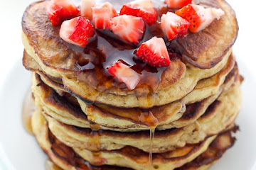 Healthy Greek Yogurt Strawberry Pancakes