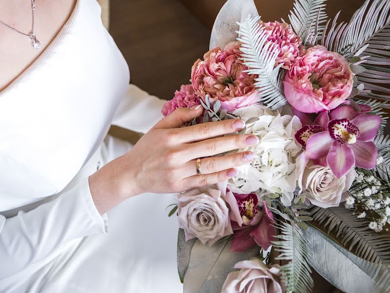 Svadobný fotograf Lyudmila Larikova (lucylarikova). Fotografia publikovaná 9. októbra 2019